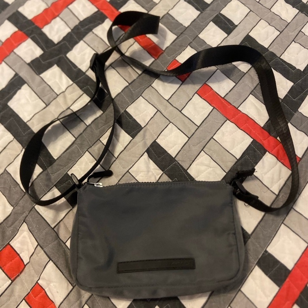 TAHARI crossbody bag